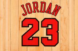 开云体育APP下载-赛道上的绝对统治，红牛车队横扫索伯，塞恩斯高光表现点燃赛场