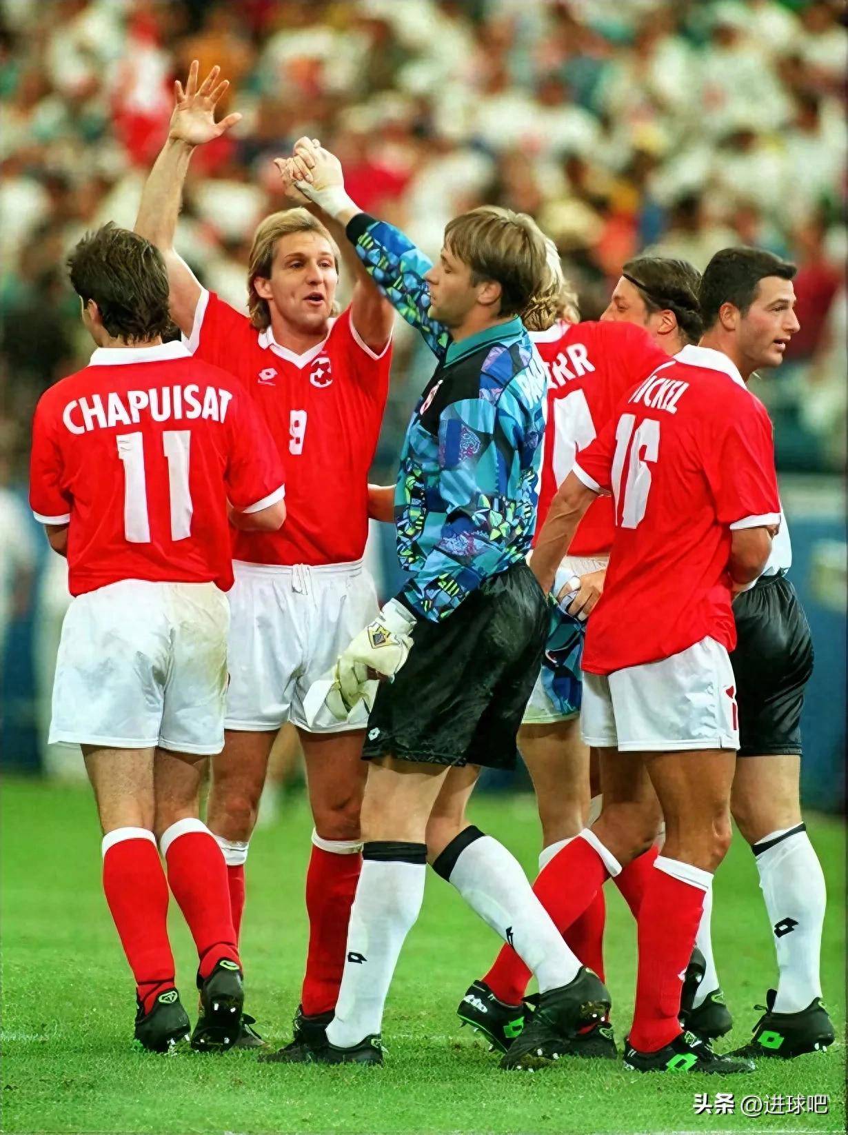 包含瑞士男篮队在欧洲锦标赛上打出精彩比赛，晋级八强的词条