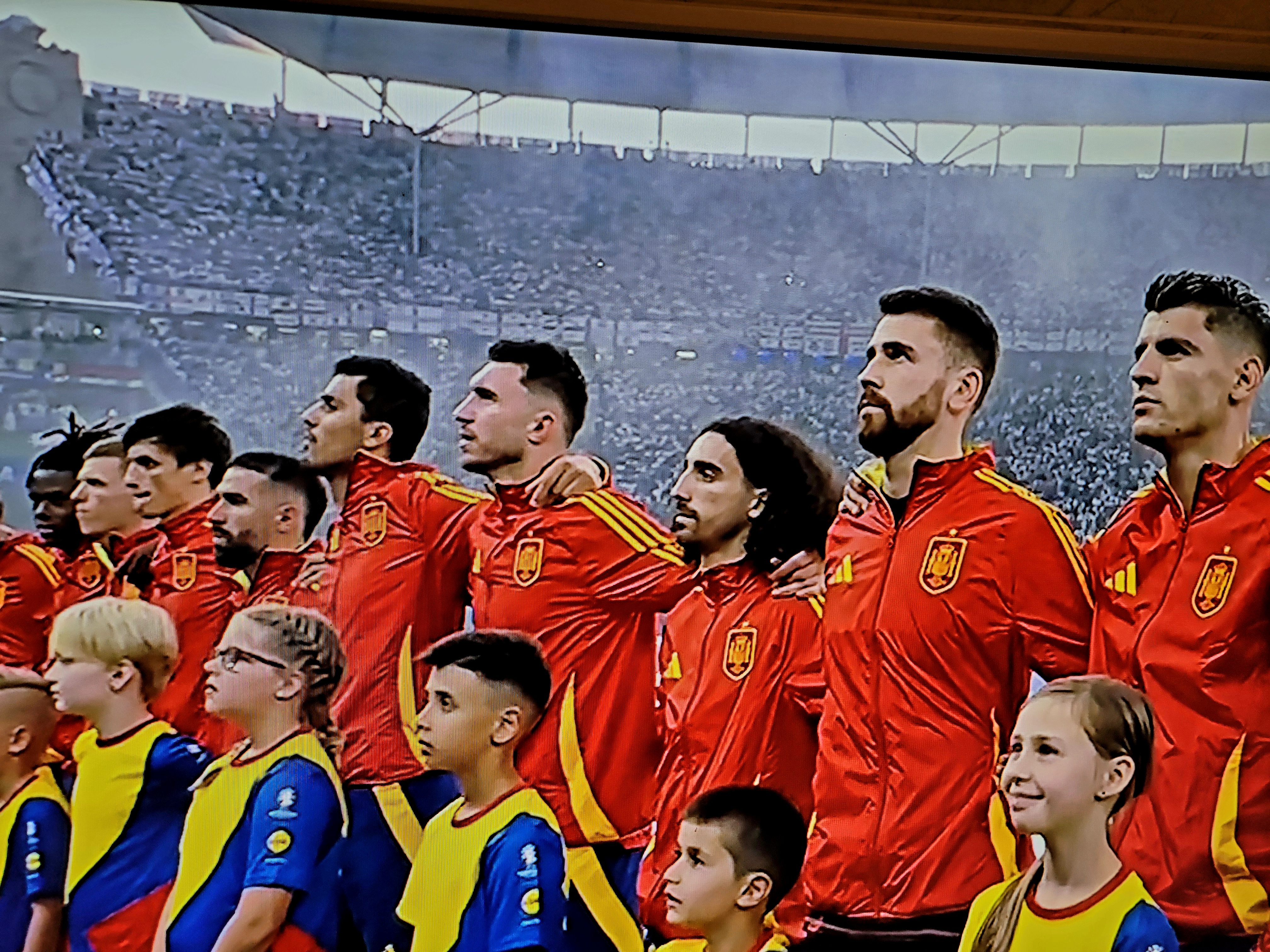 包含西班牙夺冠庆功,球迷欢庆胜利到来的词条 包含西班牙夺冠庆功,球迷欢庆胜利到来的词条