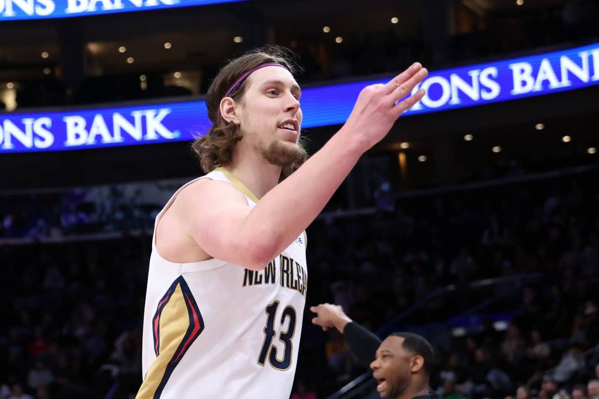 凯尔特人绝杀步行者，锡安点燃赛场的简单介绍